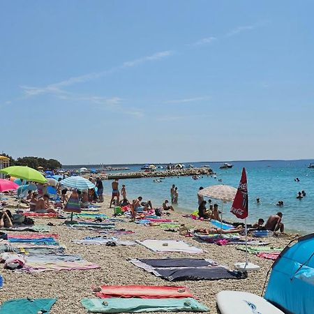 Apartment Tonci Novalja Εξωτερικό φωτογραφία