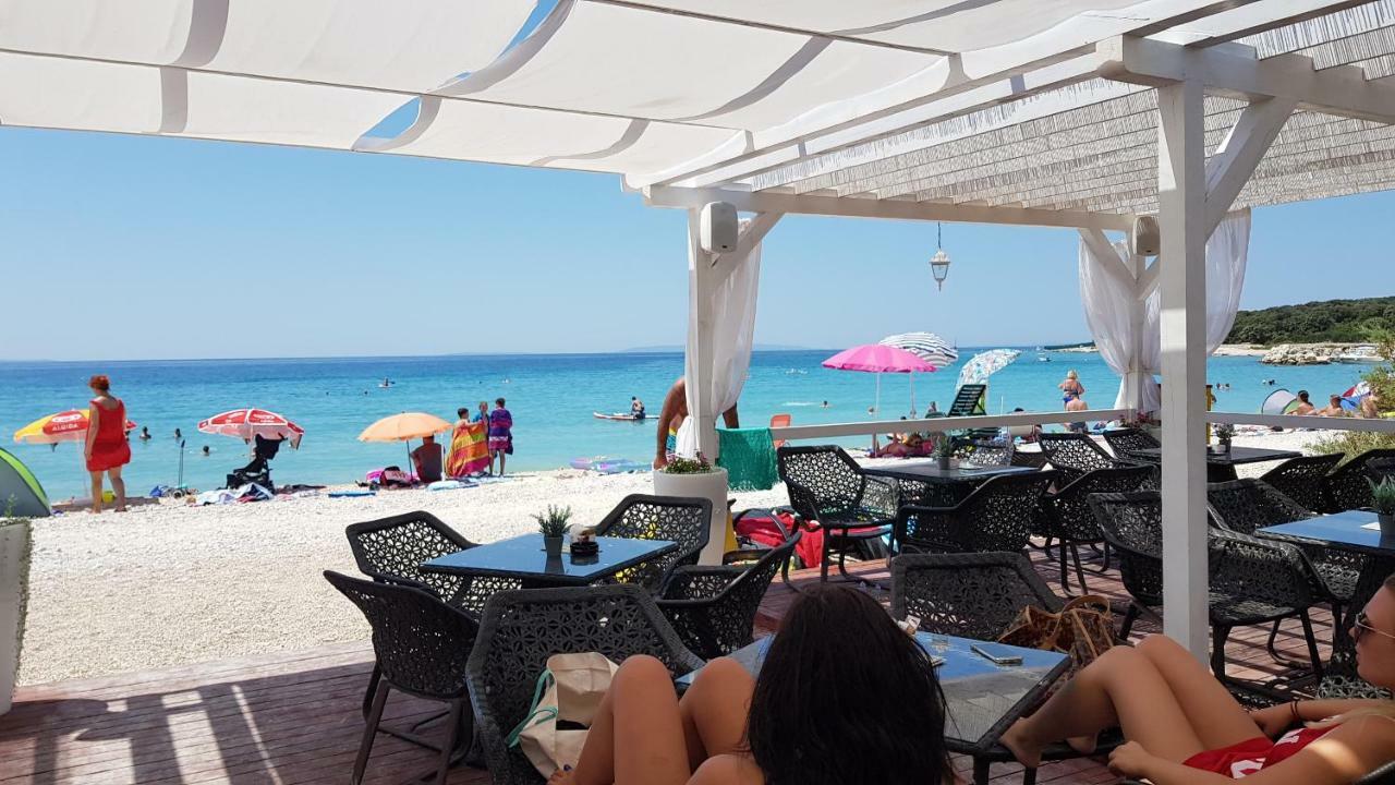 Apartment Tonci Novalja Εξωτερικό φωτογραφία